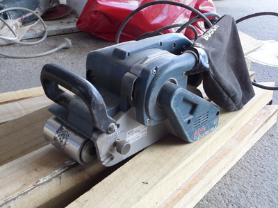 Belt sander