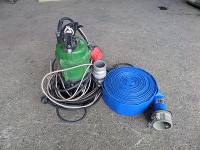 Submersible pump