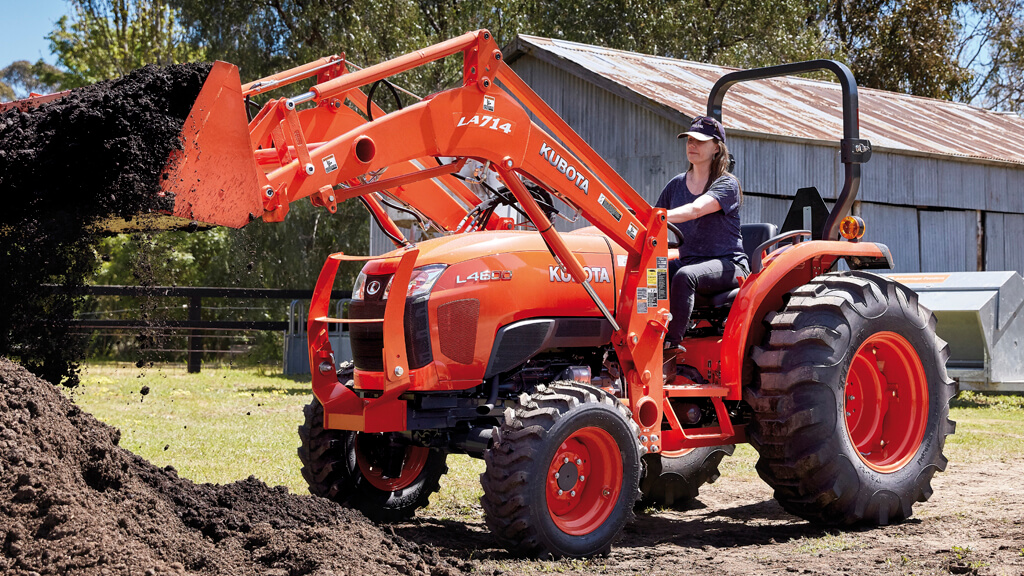 Kubota 44hp Tractor with loader + mower